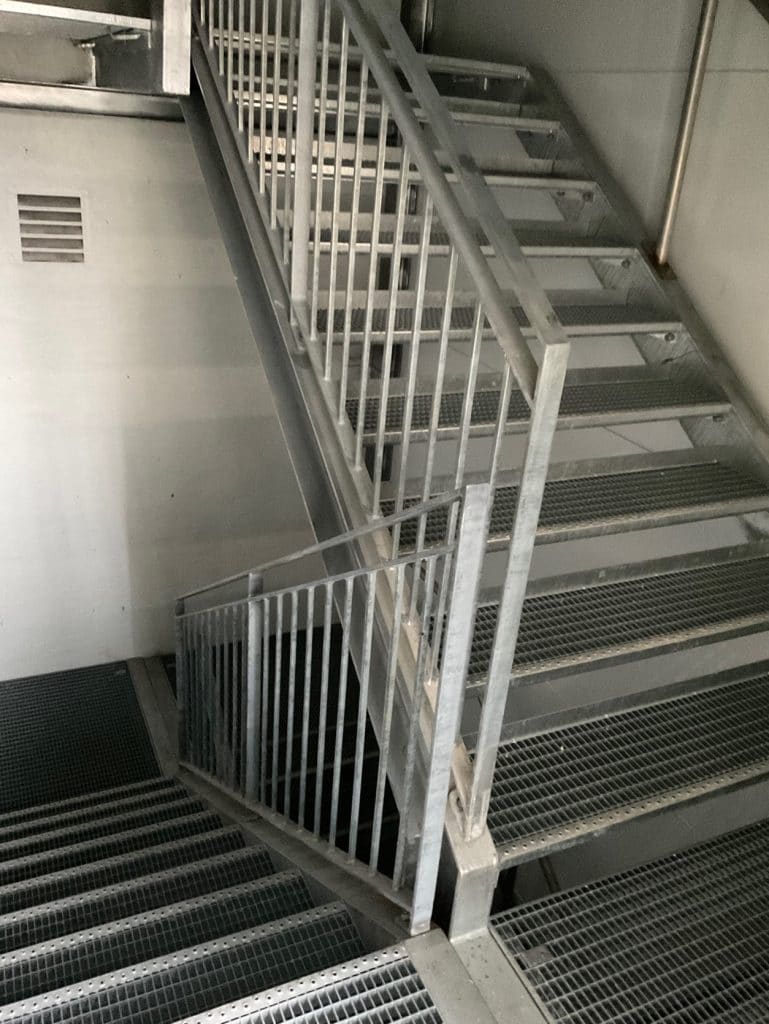 Trapp i galvanisert stål 1